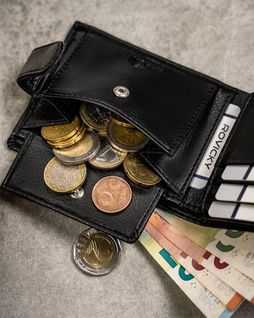 Two-Piece Gift Set: Men's Wallet and Keychain in Genuine Leather by ROVICKY R-SET-M-N003L-SBH03L-SBH Black